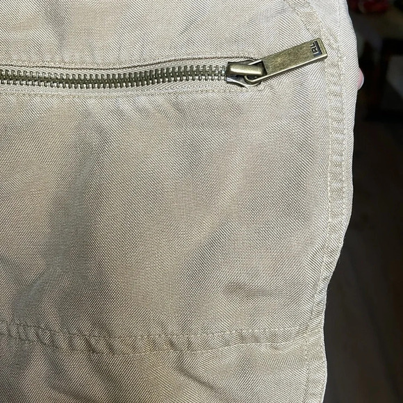 Lauren Ralph Lauren 100% Silk Modern Minimalist Cargo Pants Size 8 - Picture 10 of 10